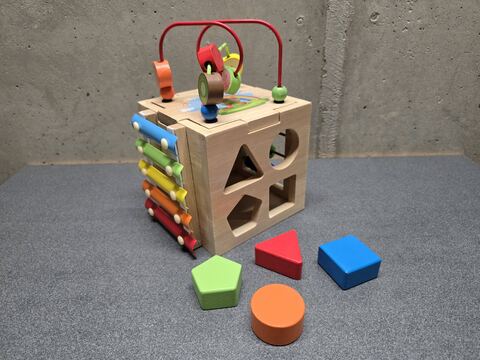 Cube cube