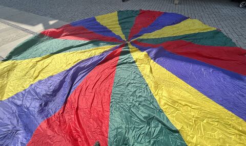 Grand Parachute (jeu géant)