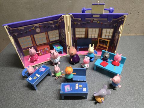 Peppa Pig School House