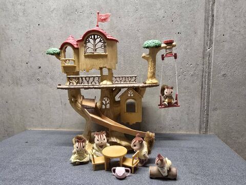 Sylvanian Families Adventure Tree House