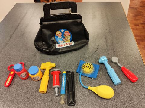 TROUSSE fISHER PRICE 2