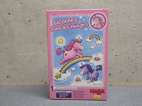 Licornes dans les nuages
