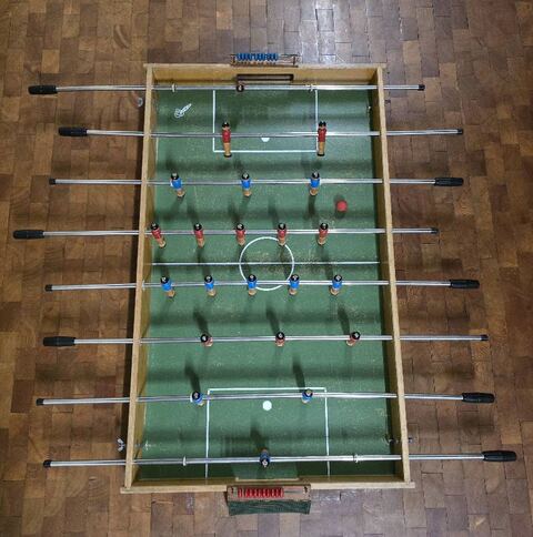 Baby Foot Wisa Gloria (jeu géant)