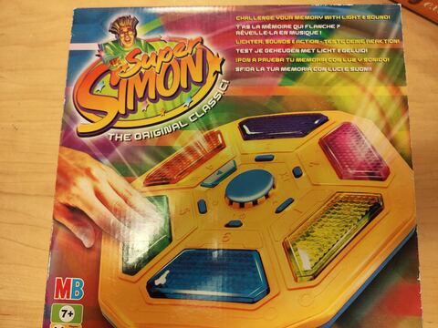 Super Simon